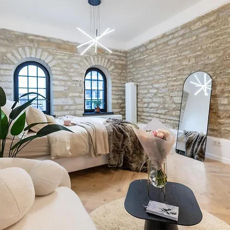 아파트 Stylish Loft In Volta Quarter 탈린