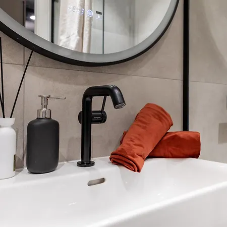 Stylish Loft In Volta Quarter 아파트 *